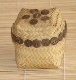 SCATOLA IN BAMBOO CON CONCHIGLIE CM 8X8X8