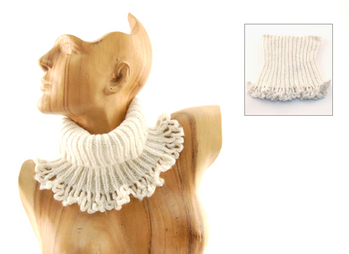 SCALDACOLLO IN LANA CON RISVOLTO - Image 2