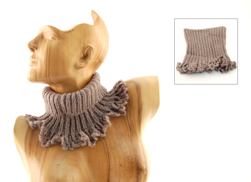 SCALDACOLLO IN LANA CON RISVOLTO - Image 5