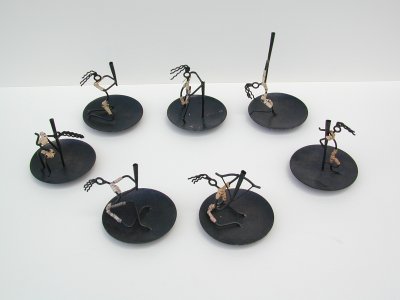 PORTAINCENSI FERRO BATTUTO TONDO IN GINOCCHIO - Image 2