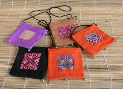 PORTAMONETINE CANAPA CON CERNIERA RICAMO SIMBOLI