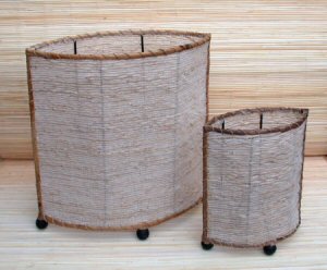 LAMPADA OVALE IN AKAR WANGI FULL CM 30