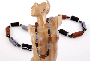 COLLANE IN FELTRO TUBINO E PERLA VETRO