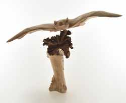 PIPISTRELLO SU LEGNO PARASSITATO CM 20