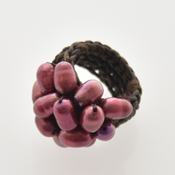 ANELLI GRAPPOLO CON PERLE DI FIUME E CORDINO CERATO