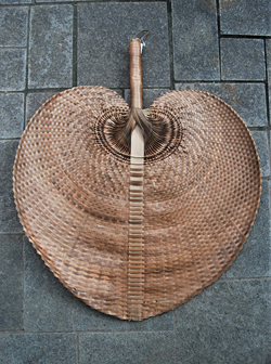 VENTAGLIO IN PAPIRO NATURALE LOVE BIG CM 50