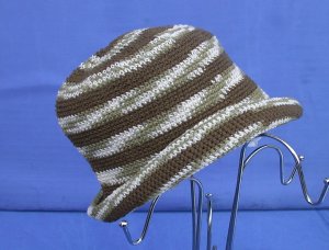 CAPPELLO DA DONNA A UNCINETTO MULTICOLOR - Image 5