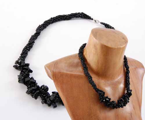 COLLANE CON PERLINE INTRECCIATE E PIETRE - Image 4