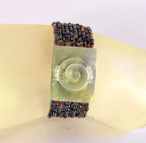 BRACCIALI RIGIDI SMALL CON MADREPERLA INTARSIATA - Image 4