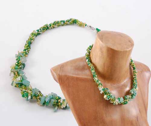 COLLANE CON PERLINE INTRECCIATE E PIETRE - Image 8