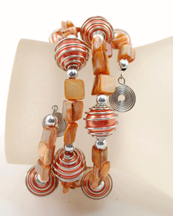 BRACCIALI IN METALLO E MADREPERLA COLORATE - Image 6