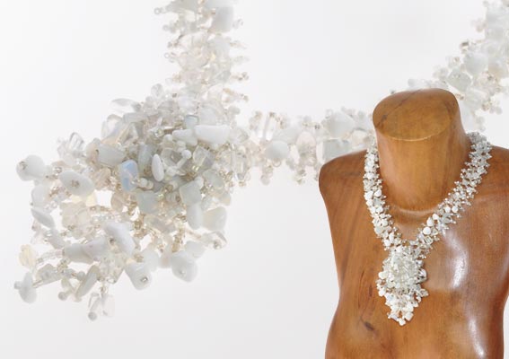 COLLANE NET STONES FLOWER - Image 5