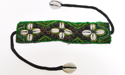 BRACCIALE CON CONCHIGLIE E LACCI CM 4