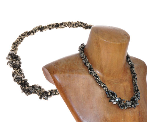 COLLANE CON PERLINE INTRECCIATE E PIETRE - Image 13