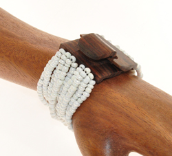 BRACCIALI 12 FILI SMALL CON FIBBIA IN LEGNO