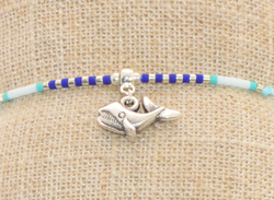 BRACCIALI 1 FILO MIUKI CON PENDENTE BALENA