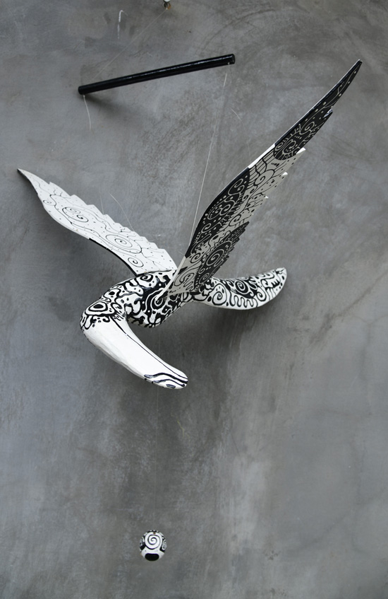 UCCELLO IN LEGNO DIPINTO CHANTIK DA APPENDERE - Image 2