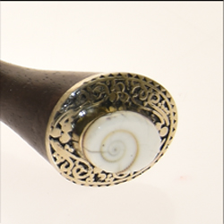 SPILLONE PER CAPELLI IN LEGNO E METALLO CON MADREPERLA OVALE