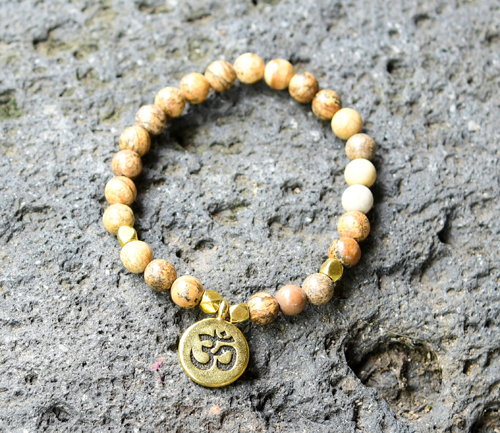 BRACCIALE ELASTICO CON PERLE IN PIETRA DURA MISURA DONNA 6 MM CON CHARM 0M GOLD PLATED - Image 5