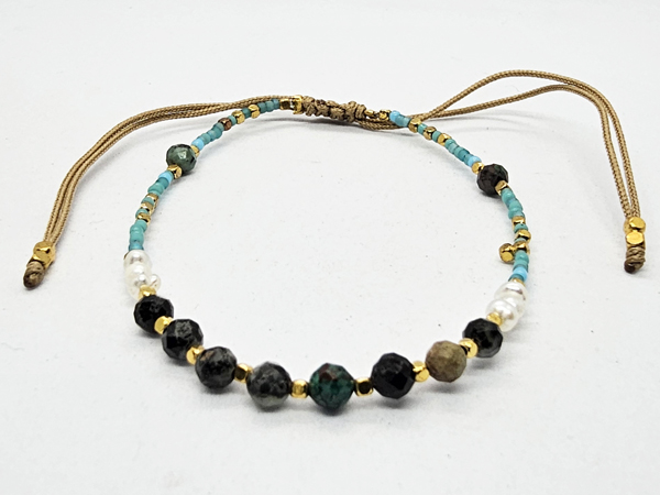 BRACCIALI LINEA SAMARKANDA CON PERLINE GIAPPONESI E PIETRE DURE TURCHESE AFRICA, PERLINE IN METALLO GOLD PLATED E PERLE DI FIUME 3 MM - Image 2