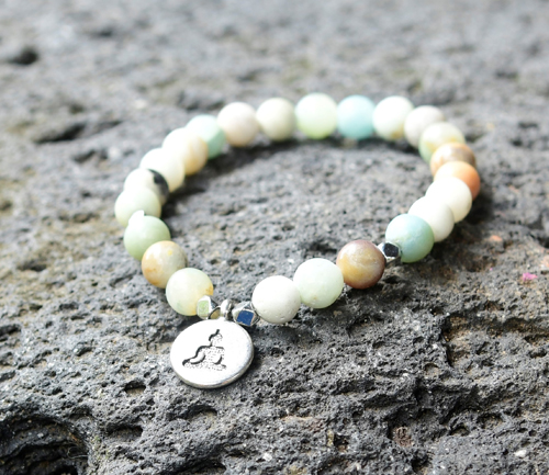 BRACCIALE ELASTICO CON PIETRE DURE MISURA DONNA 6 MM CON CHARM BUDDHA THAILANDESE SILVER PLATED - Image 2