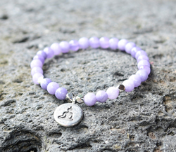 BRACCIALE ELASTICO CON PIETRE DURE MISURA DONNA 6 MM CON CHARM BUDDHA THAILANDESE SILVER PLATED