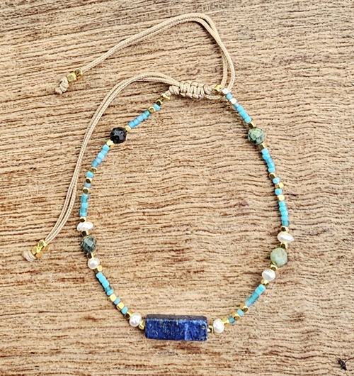 BRACCIALI LINEA SAMARKANDA CON PERLE DI RUDRASKA, PERLE DI FIUME, PIETRE DURE, PERLINE GIAPPONESI E PERLINE IN OTTONE GOLD PLATED MM 6 - Image 3