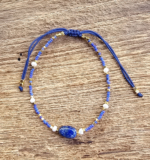 BRACCIALI LINEA SAMARKANDA CON PERLINE GIAPPONESI E PIETRA AMETISTA, PERLINE IN METALLO GOLD PLATED E PERLE DI FIUME 3 MM - Image 6