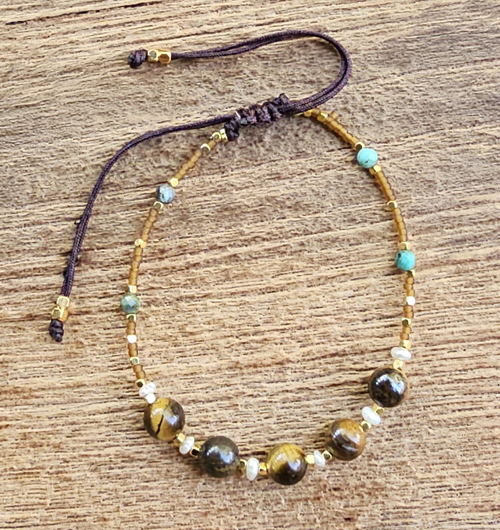 BRACCIALI LINEA SAMARKANDA CON PERLINE GIAPPONESI E PIETRA AMETISTA 6 MM, E TURCHESE AFRICA, PERLE DI FIUME E PERLINE IN OTTONE GOLD PLATED - Image 3