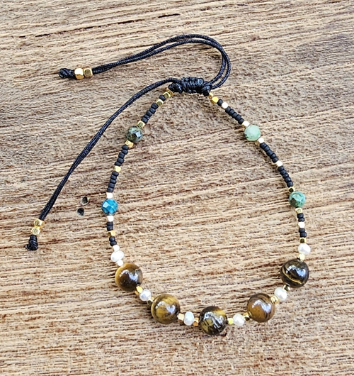 BRACCIALI LINEA SAMARKANDA CON PERLINE GIAPPONESI E PIETRA AMETISTA 6 MM, E TURCHESE AFRICA, PERLE DI FIUME E PERLINE IN OTTONE GOLD PLATED - Image 4