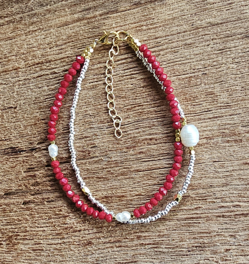 BRACCIALE 2 FILI CON MOSCHETTONE E CATENELLA GOLD PLATED REGOLABILE, PERLINE GOLD E SILVER PLATED, CRISTALLI E PERLE DI FIUME 6 E 4 MM - Image 3