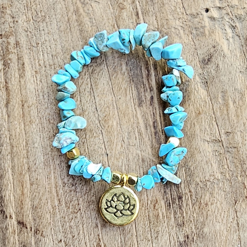 BRACCIALE ELASTICO CON PIETRA E CHARM FIORE DI LOTO GOLD PLATED - Image 2