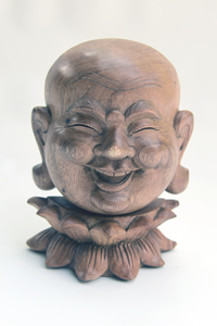 TESTA DI BUDDHA PEKONG  SU PIEDISTALLO CON FIORI DI LOTO CM 16X22X7