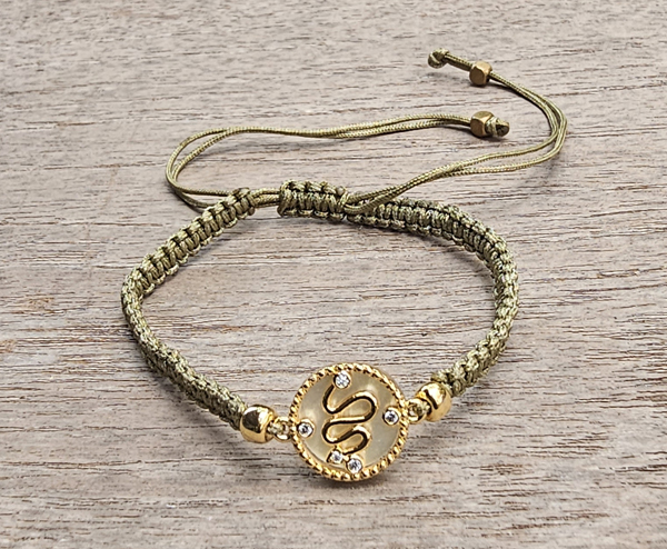 BRACCIALE FULL MACRAME' CON MEDAGLIA IN METALLO GOLD PLATED CON ZIRCONI E E MADREPERLA SERPE NELL'ACQUA - Image 2