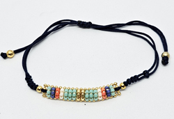 BRACCIALI MIUKI SU CATENA E MACRAME