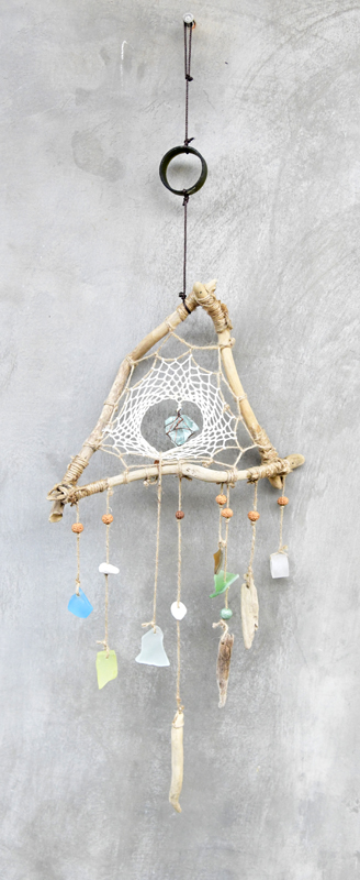DREAM CATCHER IN DRIFTWOOD CORDA IN JUTA , COTONE E PERLINE IN LEGNO E VETRO RECICLATO - Image 2