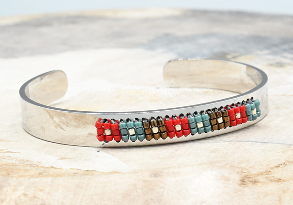 BRACCIALE PLATE BRASS SILVER PLATED CON PERLINE MIUKI 3 RIGHE SQUARE MOTIF - Image 2