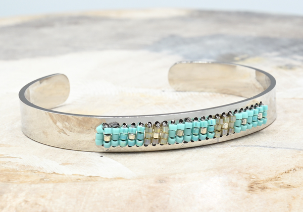 BRACCIALE PLATE BRASS SILVER PLATED CON PERLINE MIUKI 3 RIGHE SQUARE MOTIF - Image 4