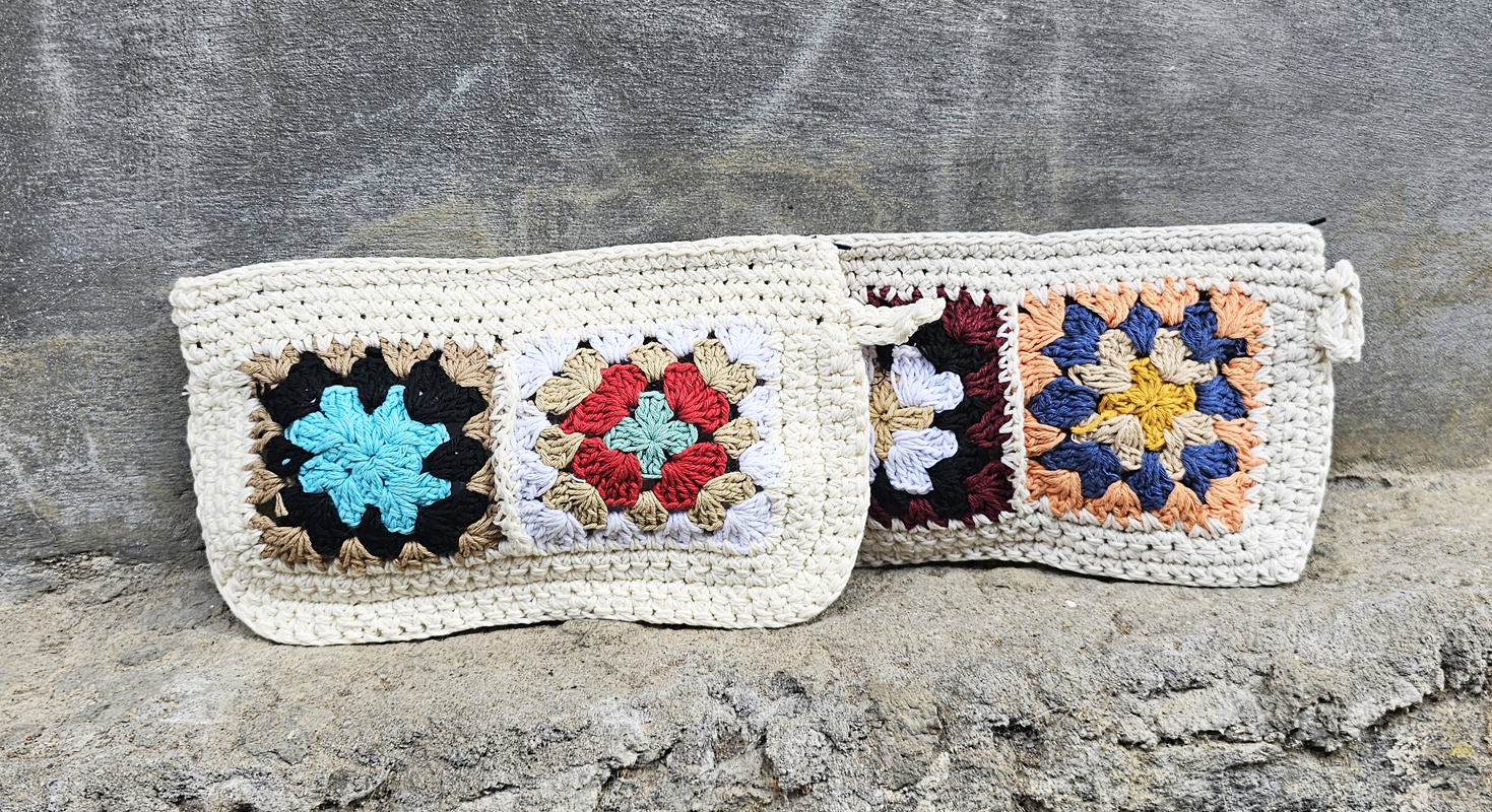 POCHETTE IN COTONE REALIZZATE A UNCINETTO CON FODERA CM 24X16 - Image 2