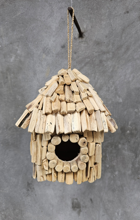 CASETTA PER UCCELLINI DA APPENDERE IN LEGNO RICICLATO DAL MARE E LEVIGATO CON TETTO E COMPENSATO MULTISTRATO CM 22X18X18 - TETTO 4 FACCE - Image 2