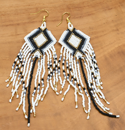 ORECCHINI CON FRANGE LUNGHE STILE NATIVE AMERICA BEADED MGB 15/0