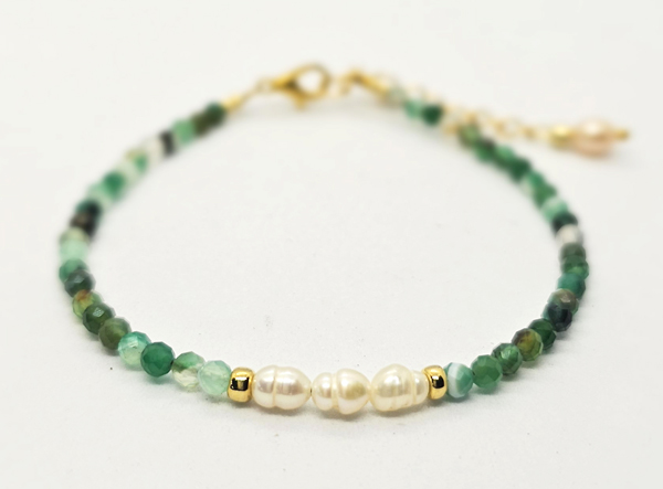 BRACCIALE CON PIETRE SFACCETTATE 2/3/4 MM E PERLE DI FIUME A CHICCO DI RISO, PERLINE GIAPPONESI GOLD PLATED, CHIUSURA A CATENELLA REGOLABILE - Image 10