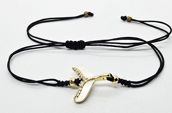 BRACCIALE TEMALI CON CORDINO COLORATO E MEDAGLIA IN METALLO GOLD PLATED CON ZIRCONI E MADREPERLA A FORMA DI CODA DI DELFINO - Image 2