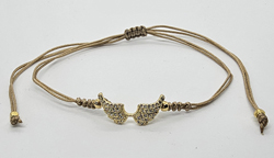 BRACCIALE TEMALI CON CORDINO COLORATO E MEDAGLIA IN METALLO GOLD PLATED CON ZIRCONI ALI D'ANGELO