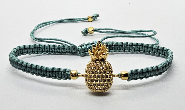 BRACCIALE FULL MACRAME' CON MEDAGLIA A FORMA DI ANANAS IN METALLO GOLD PLATED CON ZIRCONI - Image 3