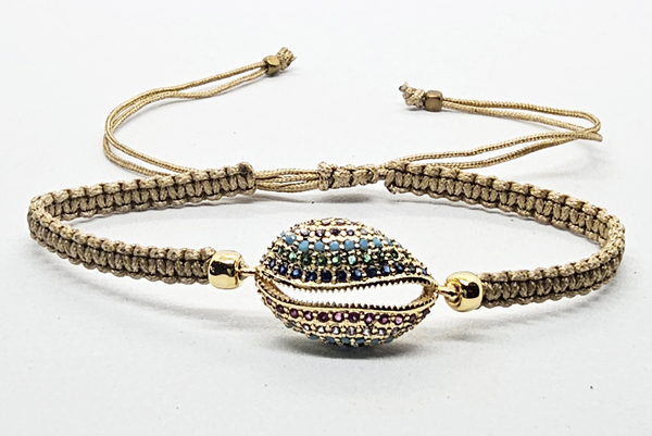 BRACCIALE FULL MACRAME' CON MEDAGLIA IN METALLO GOLD PLATED CON ZIRCONI E CONCHIGLIA CAORI - Image 3