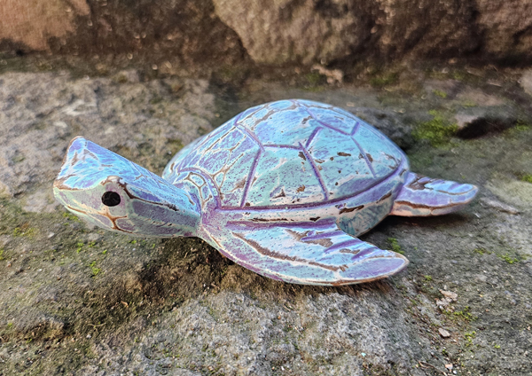 TARTARUGA IN LEGNO BLALU INTARSIATA E DIPINTA A MANO CON COLORI ASTRATTI CM 18X13 - Image 2